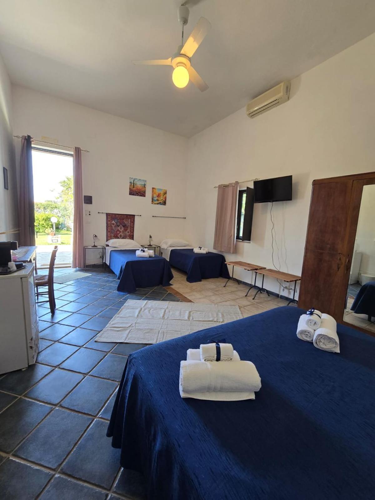 B&B Casa Cavarra Portopalo Di Capo Passero Buitenkant foto
